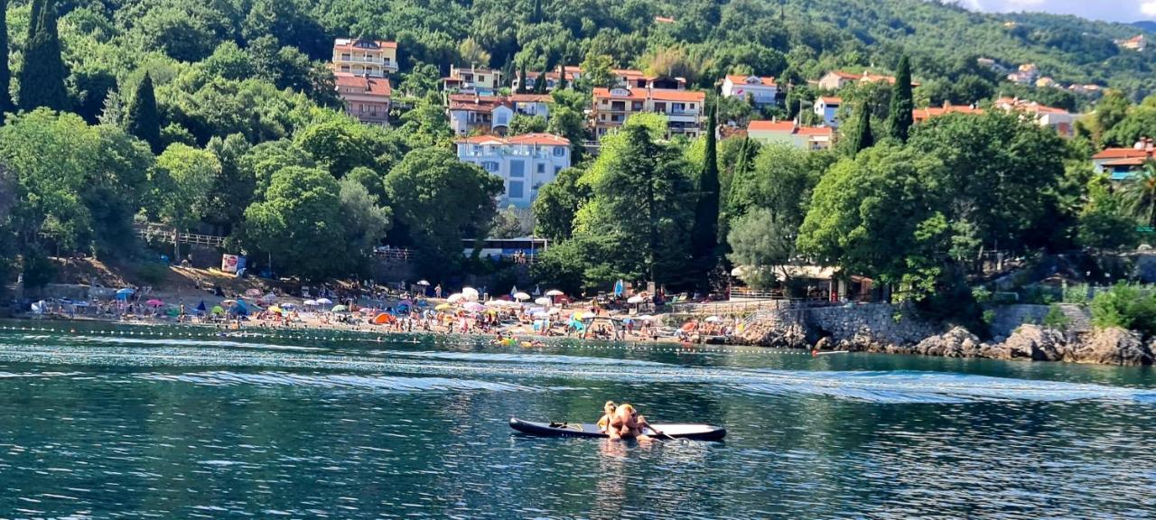 Apartments Villa Krasa Ловран Екстер'єр фото
