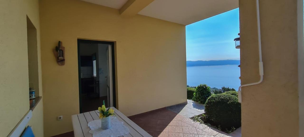 Apartments Villa Krasa Ловран Екстер'єр фото
