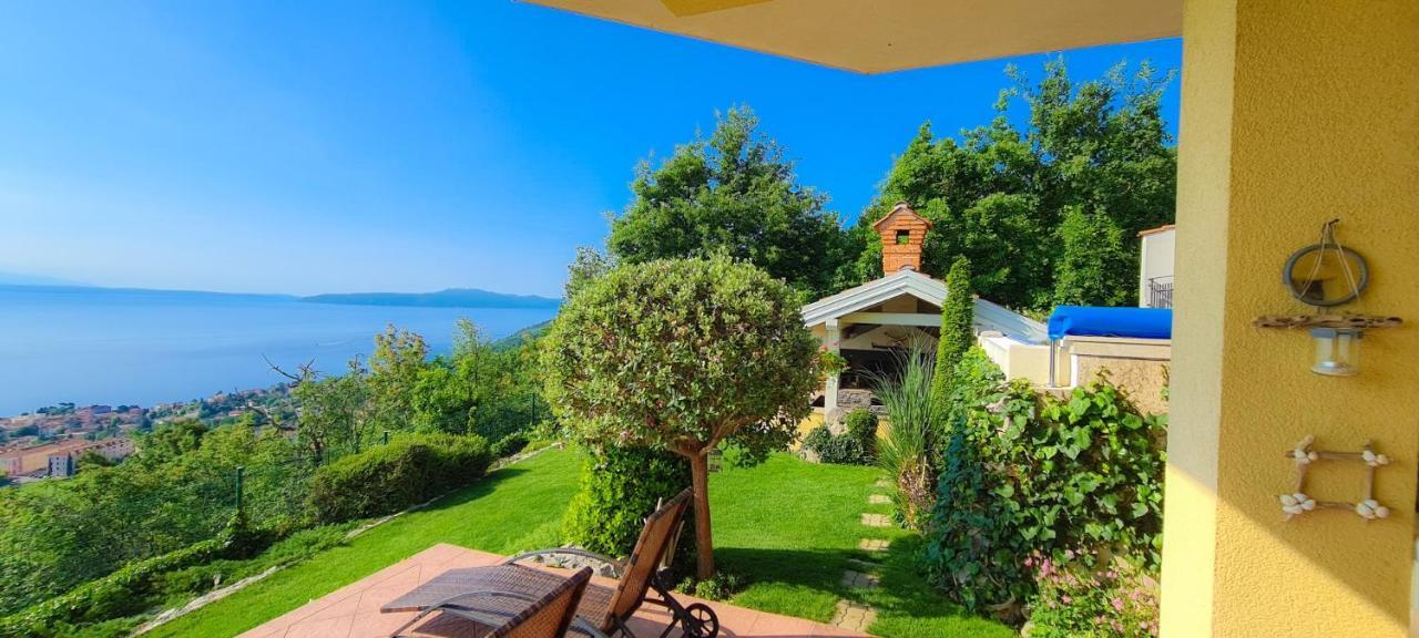 Apartments Villa Krasa Ловран Екстер'єр фото